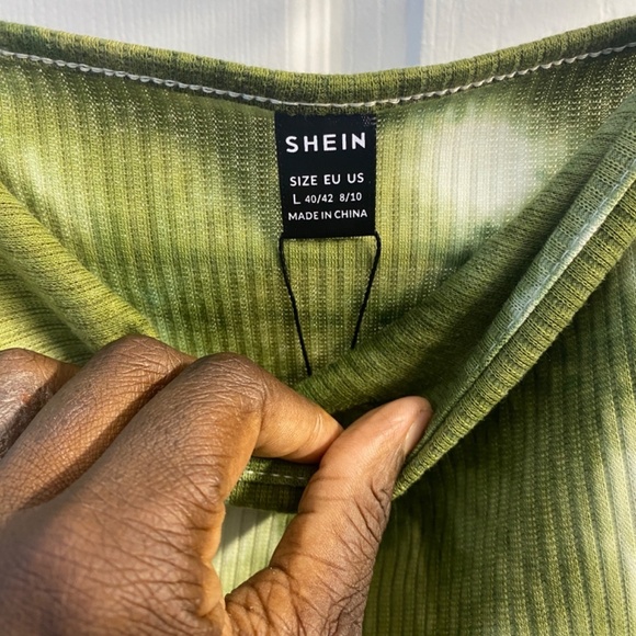 SHEIN tie-dye green dress with adjustable straps and side slit - Picture 6 of 11